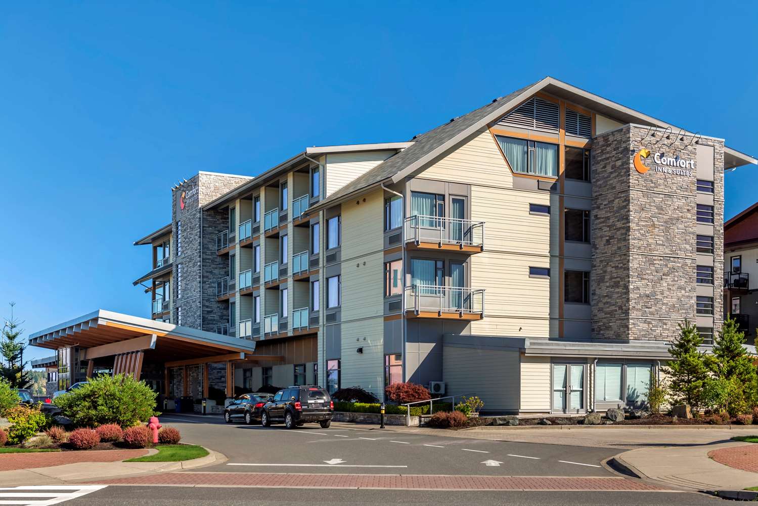 Comfort Inn & Suites Campbell River, BC 45/46