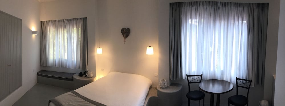 Anemomilos Hotel & Apartments 30/66