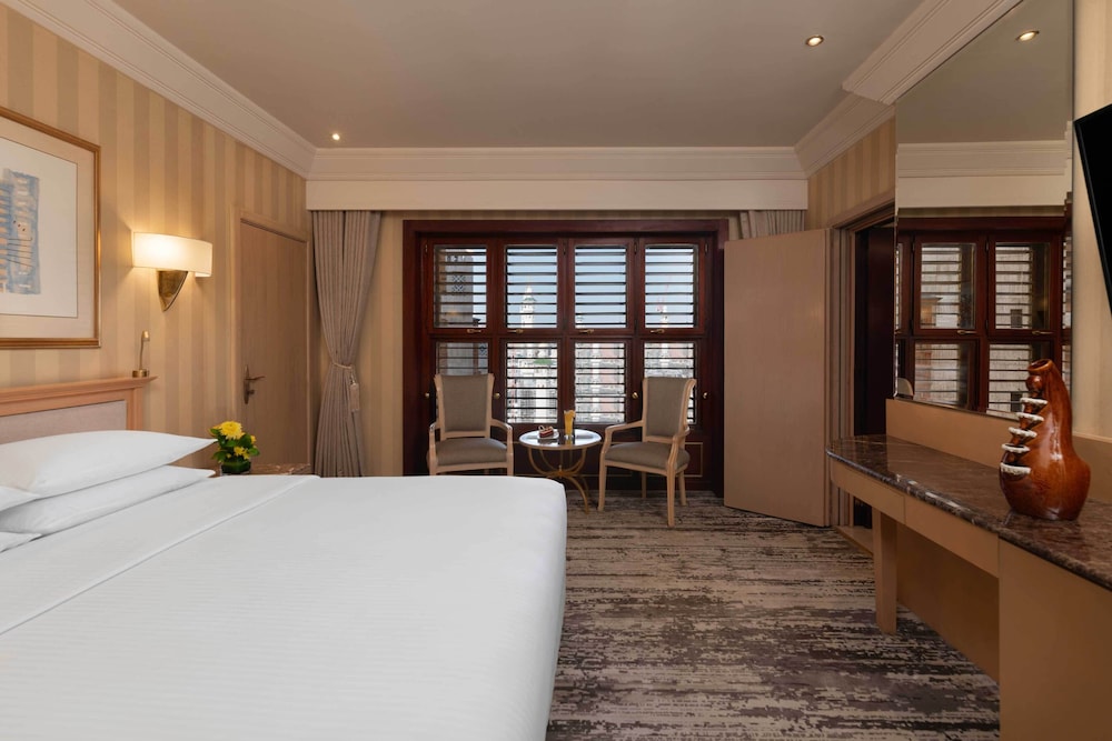 1 Bedroom, Suite, King Bed, Haram View
