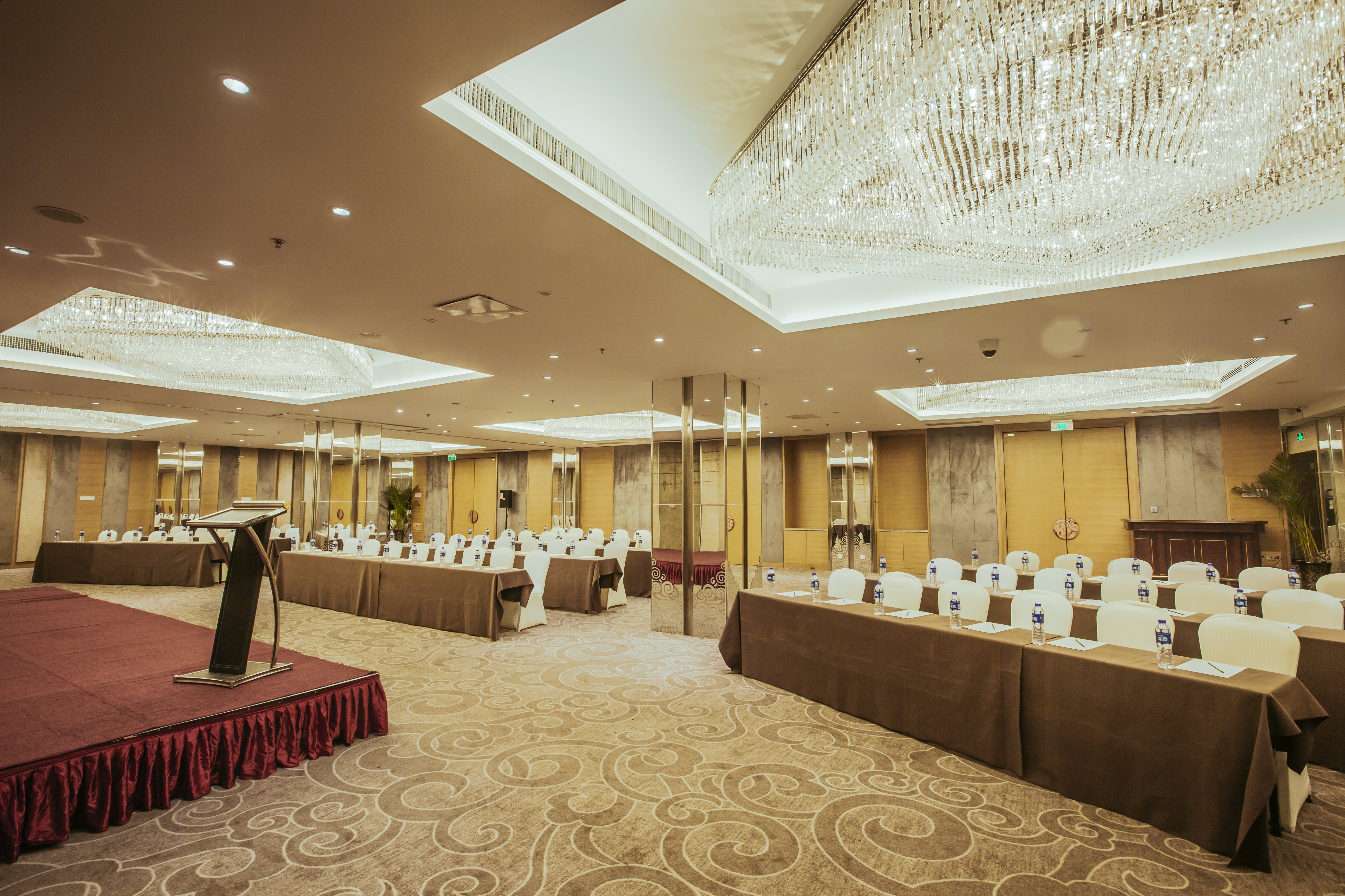 Holiday Inn Xian Big Goose Pagoda 30/50