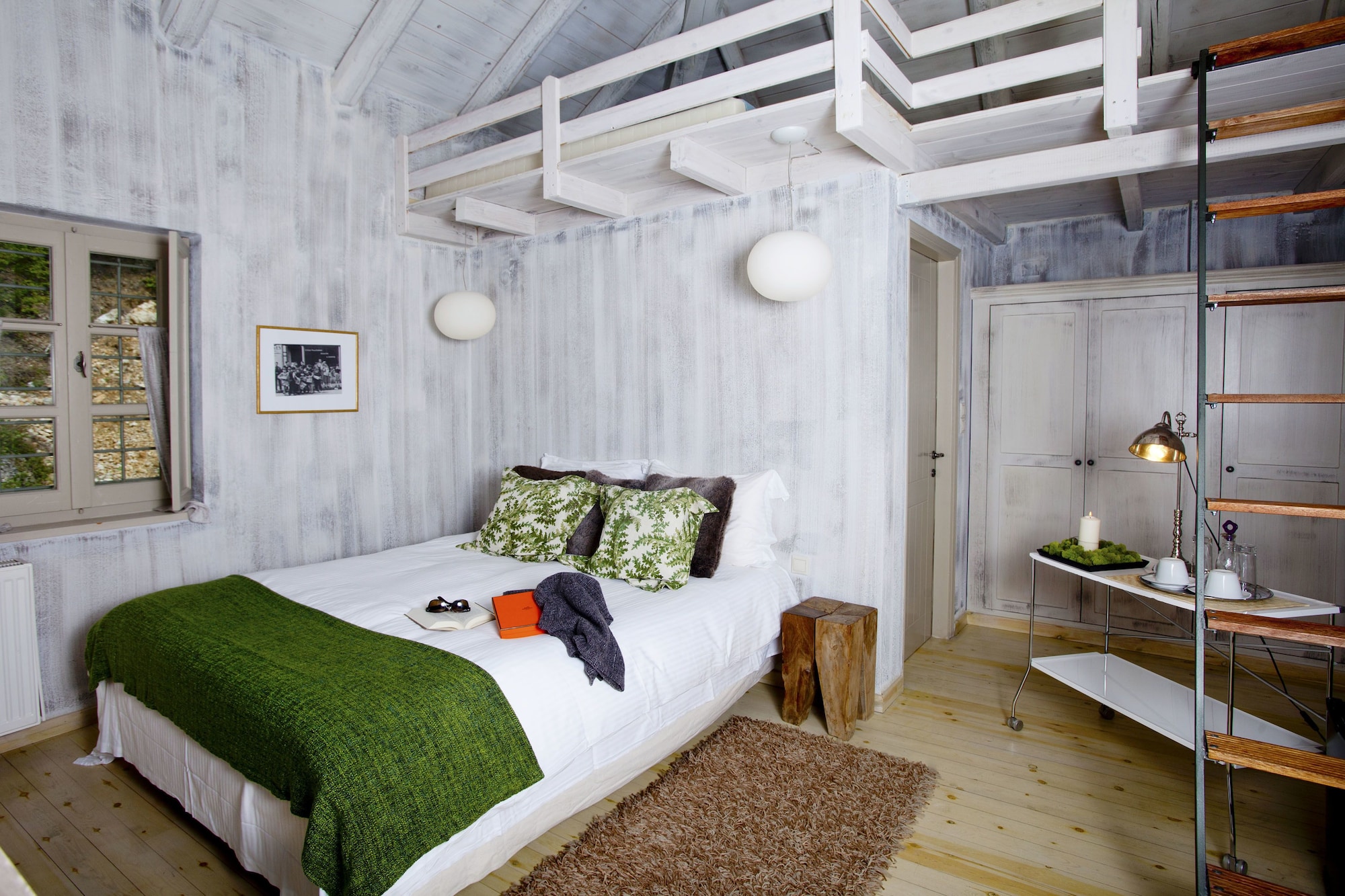 STANDARD, DOUBLE BED