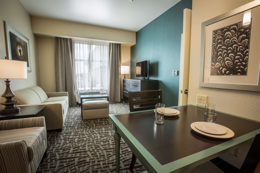 Homewood Suites by Hilton Charlotte Ballantyne, NC 41/63
