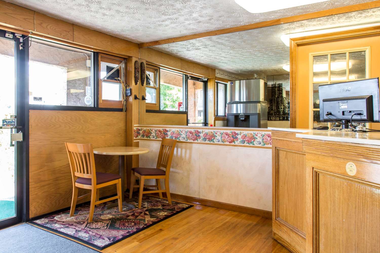 Rodeway Inn & Suites Branford - Guilford 10/33