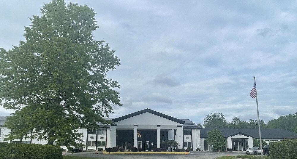 Days Inn By Wyndham Erie 4/39