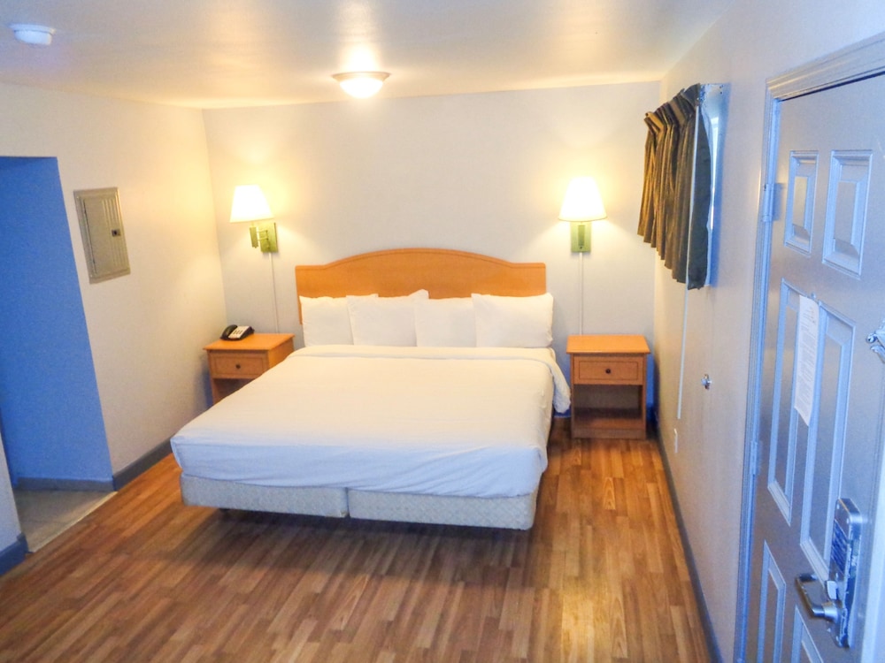 Hotel Midland 8/34