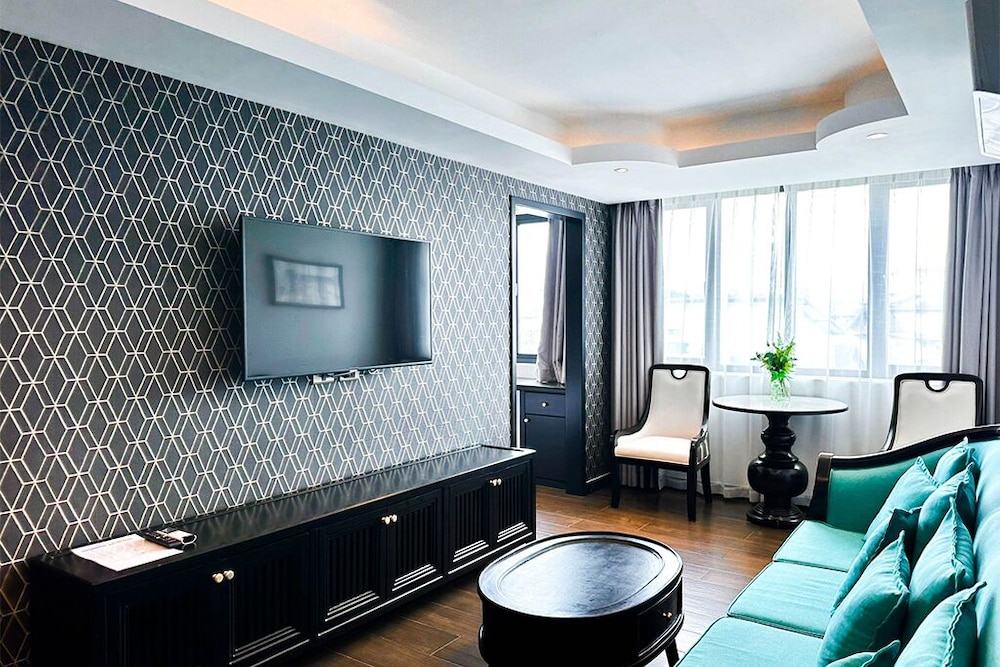 Glory Boutique Suites 34/50