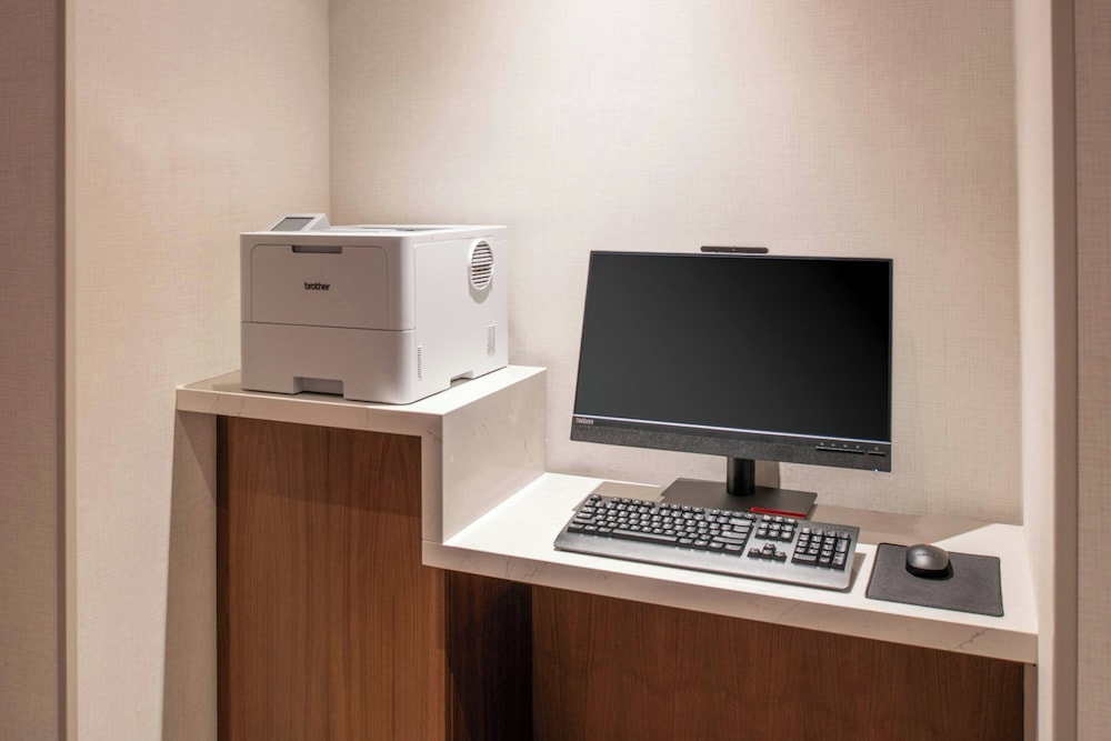 Courtyard By Marriott San Bernardino Loma Linda 38/45