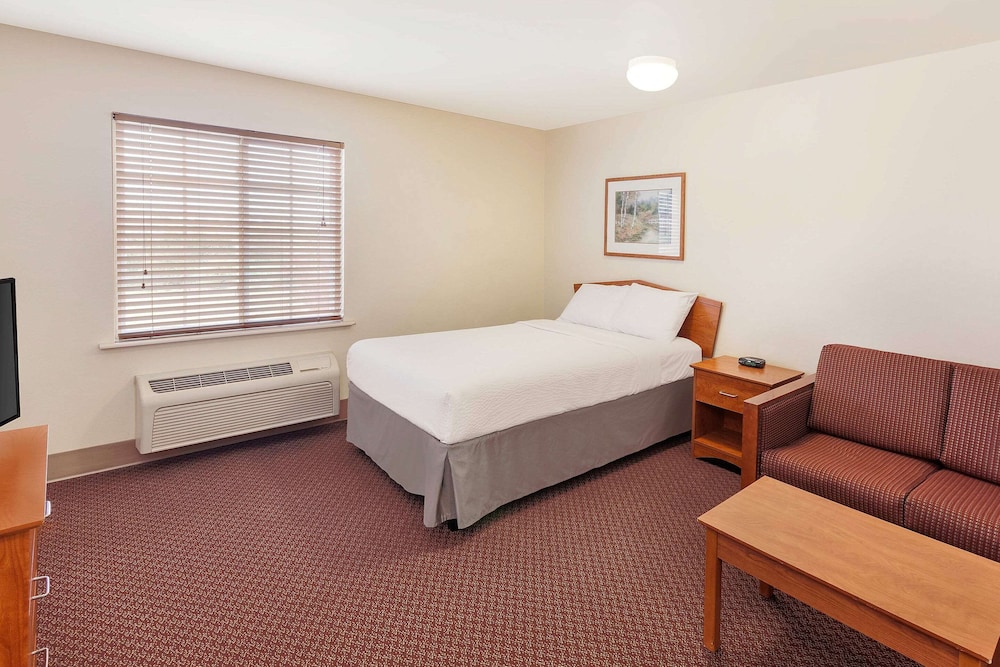 WoodSpring Suites Ankeny Des Moines 10/17