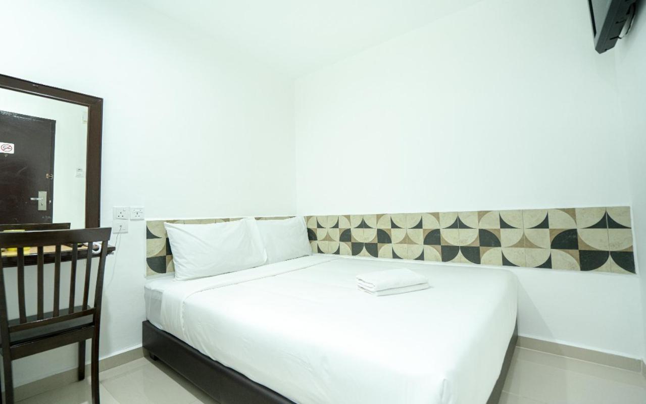 NIDA Rooms Butterworth Chain Ferry Classics 13/35
