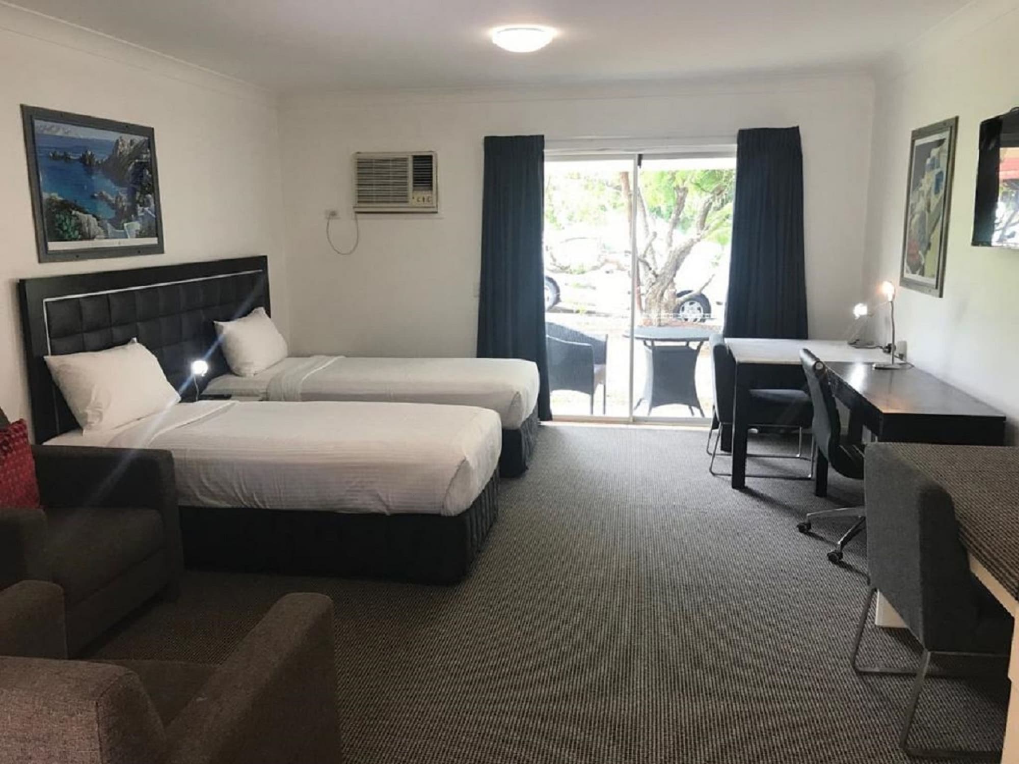 STANDARD, MULTIPLE BEDS