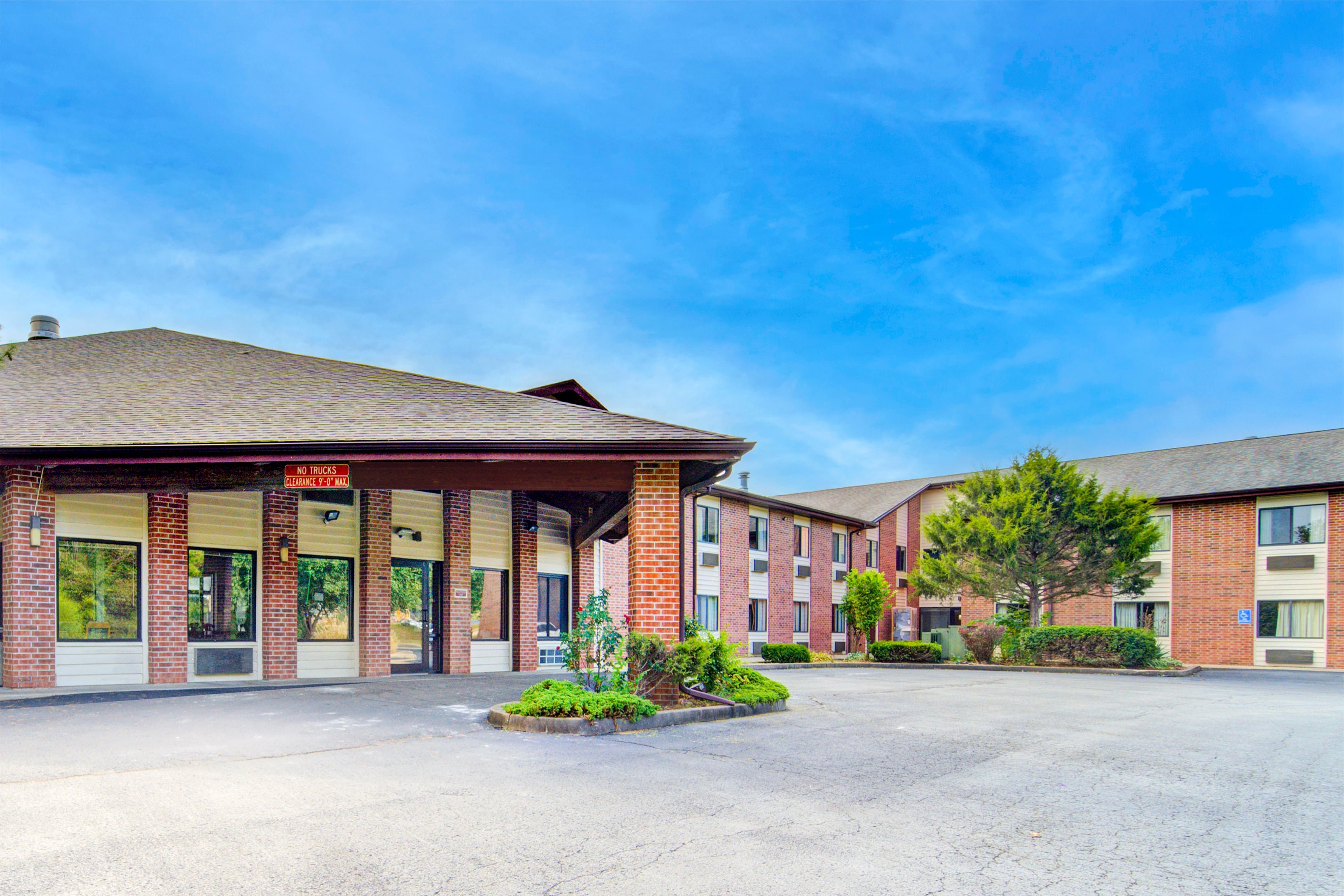 Capital O Amerihost Inn and Suites Fulton Hwy 54 MO in FULTON - MO