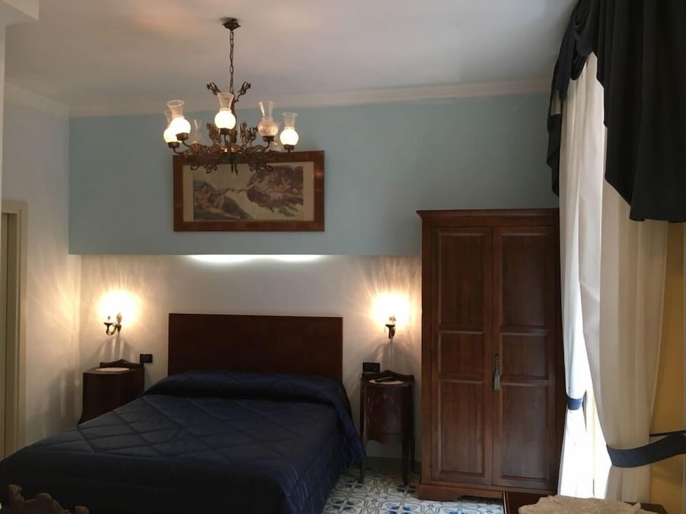 SUPERIOR, DOUBLE BED