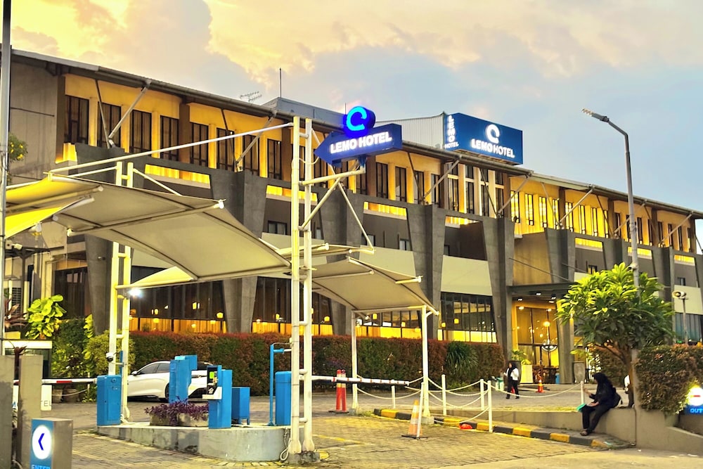 Lemo Hotel Serpong 5/62
