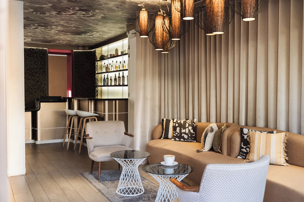 Hotel Eiffel Segur 59/69