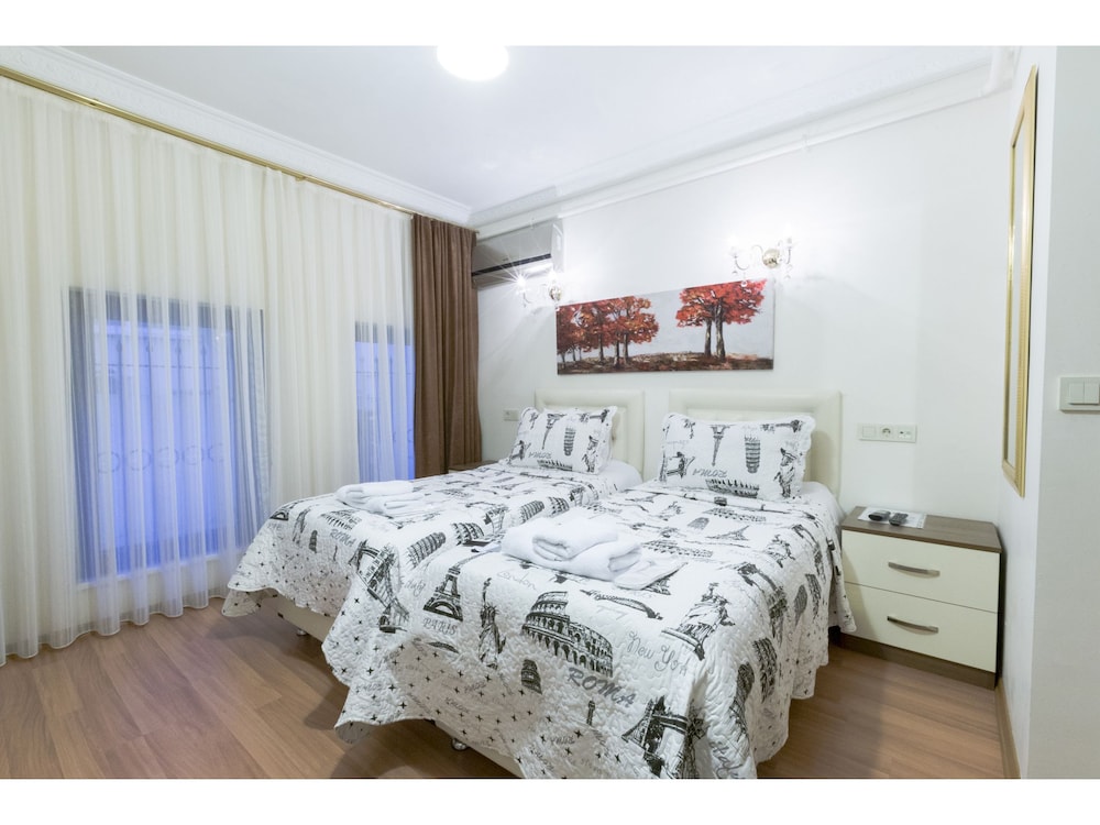 Zendy Suite Hotel 24/88