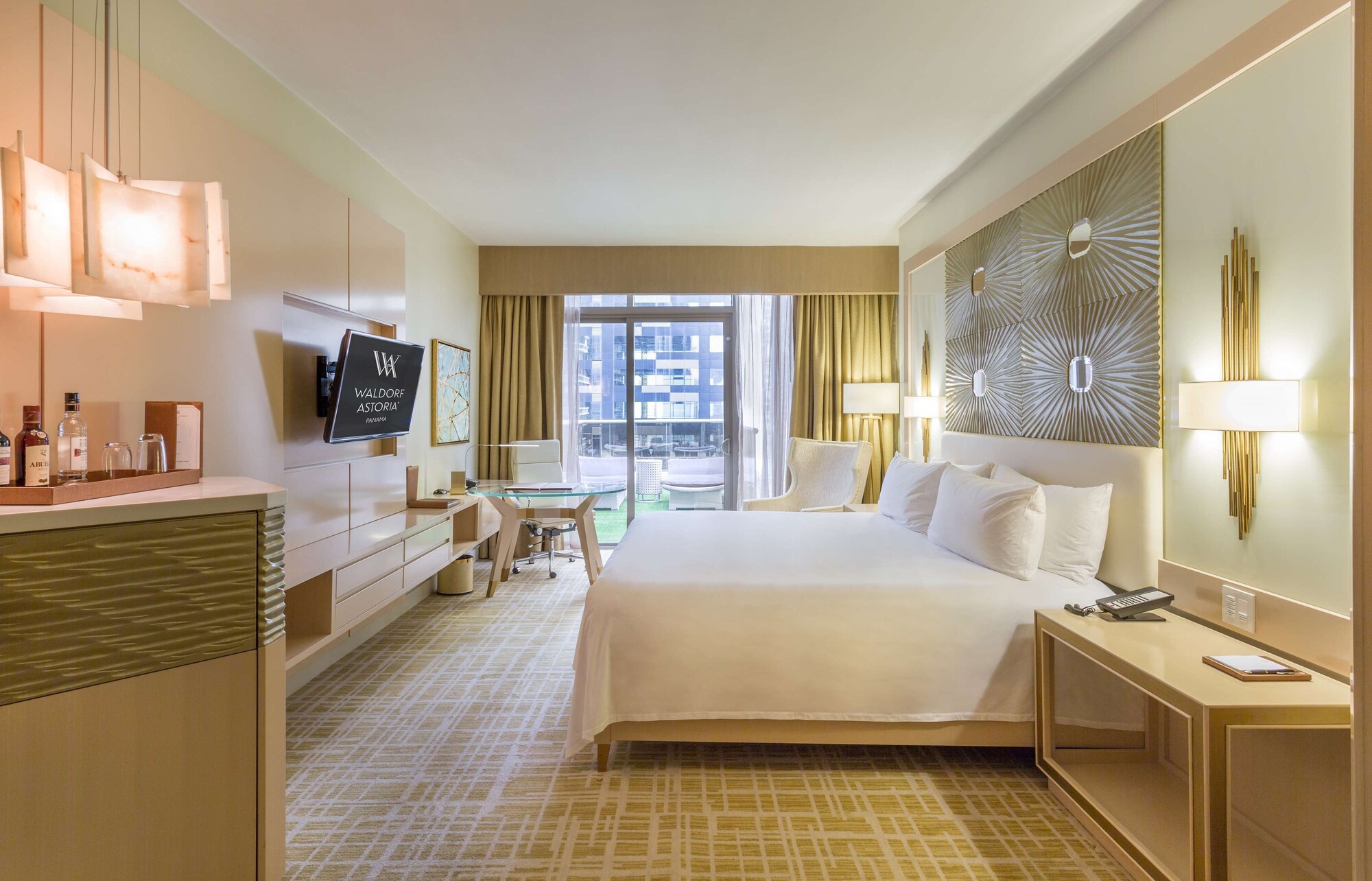 DELUXE, KING BED, TERRACE