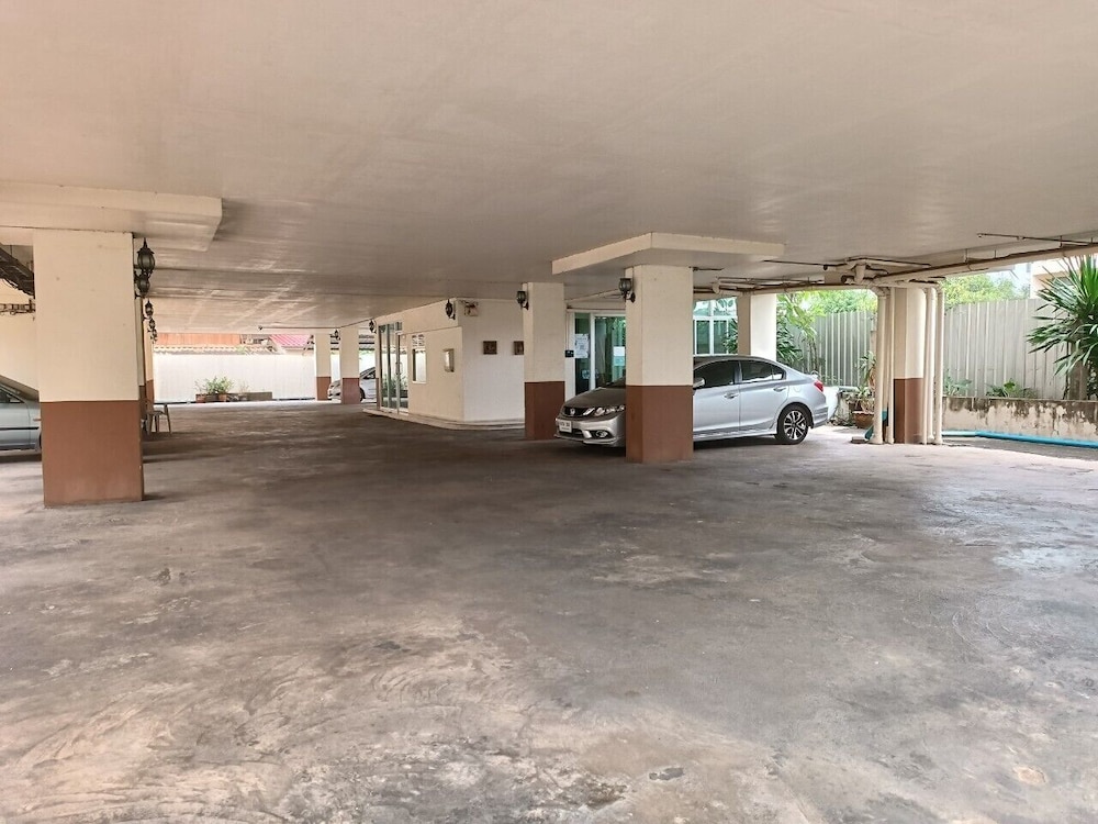 Grandview Condominia 13/17