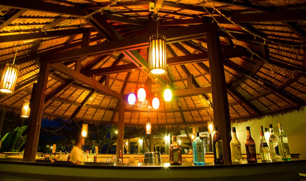 MAEHAAD BAY RESORT 9/68