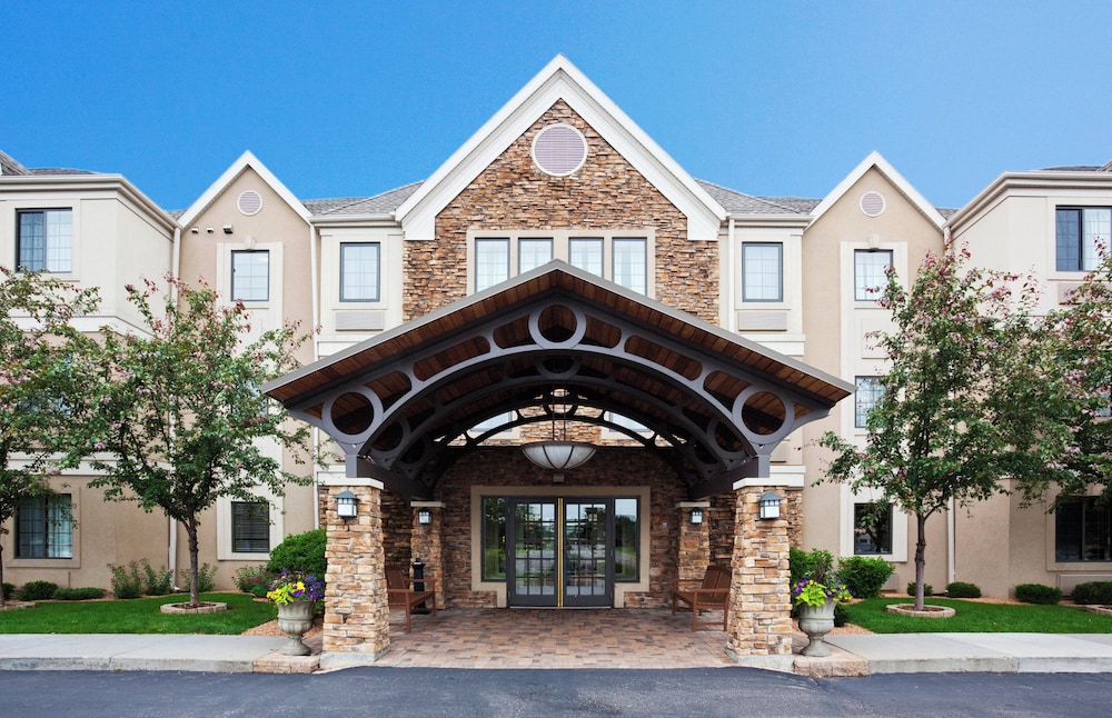 Candlewood Suites Eagan Arpt South - Mall Area, an IHG Hotel 2/68
