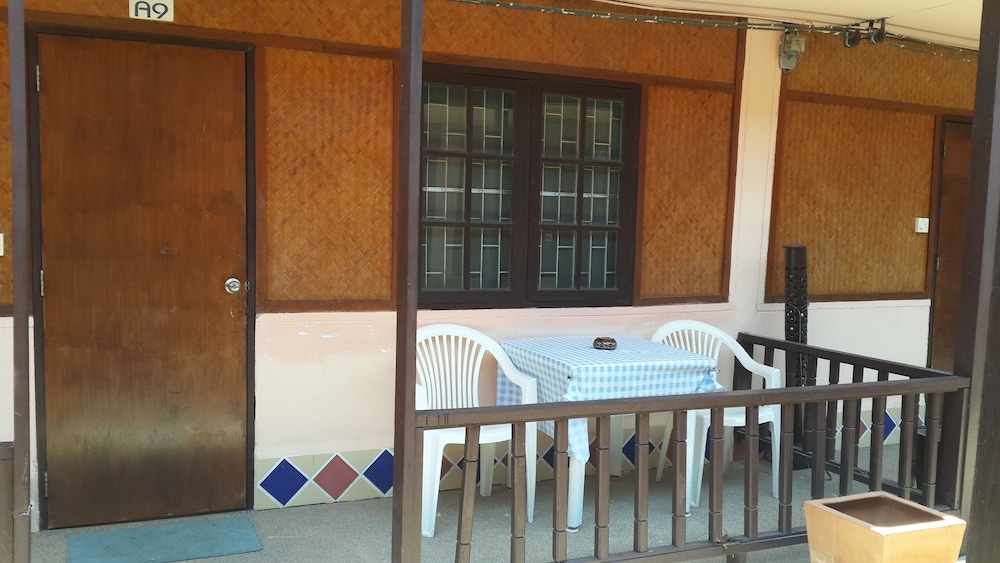 Lucky Home Resort 6/20