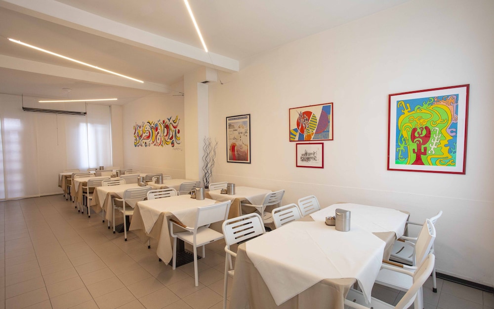 HOTEL SOLARIUM 45/51