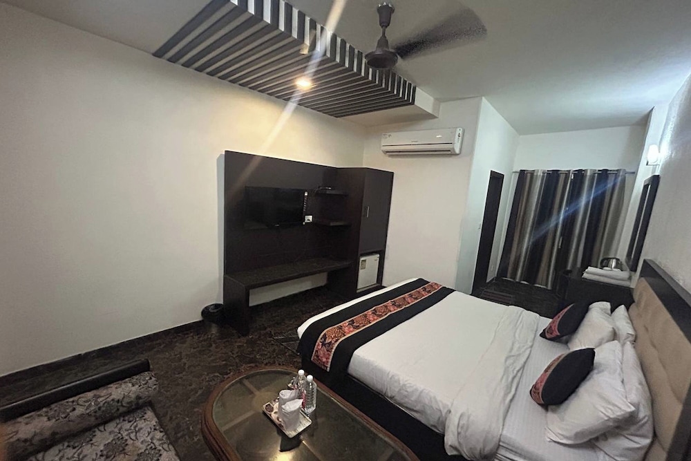 Arihant Inn 37/53