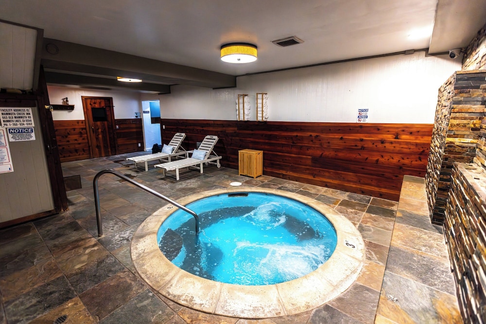 Mammoth Creek Inn 30/59