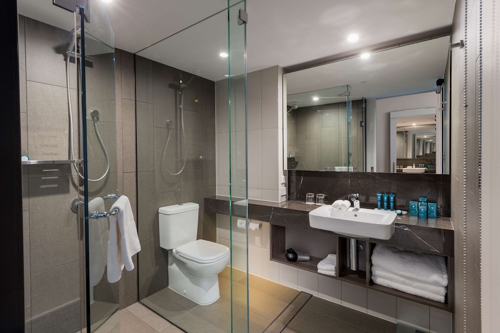 Parkroyal Parramatta 50/50