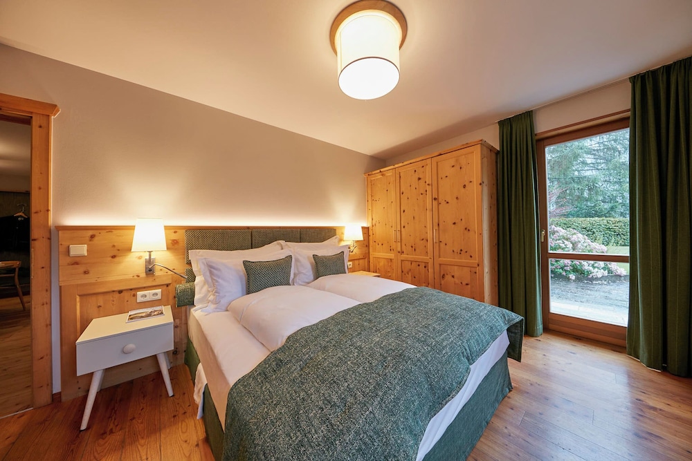 Classic, Residence, Suite, King Bed