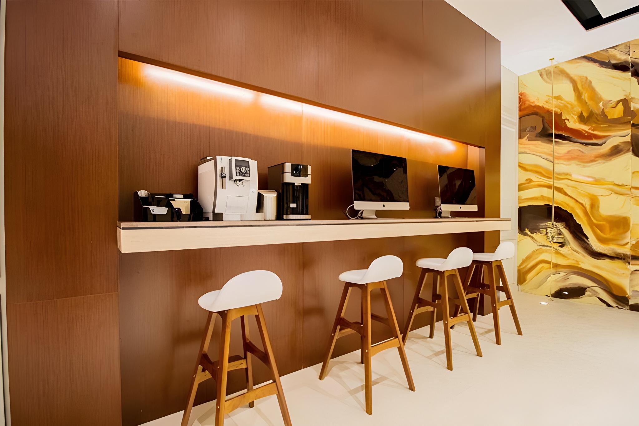Yitel Premium (Shanghai West Nanjing Road) 28/34
