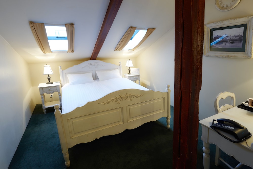Fosshotel Baron 23/50
