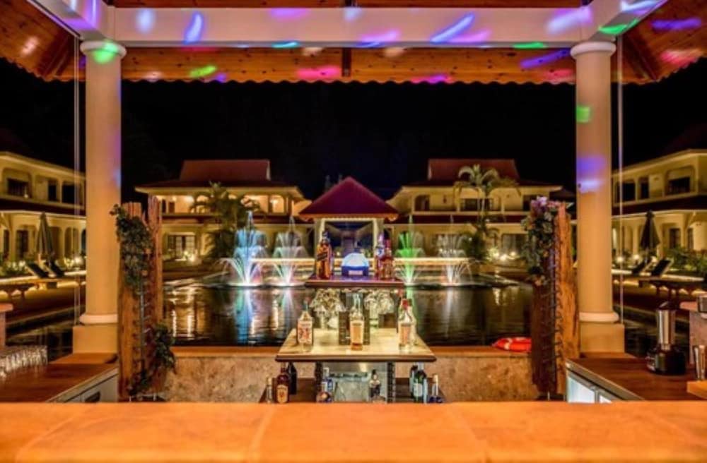 Oasis Hotel Restaurant & Spa in PRASLIN ISLAND