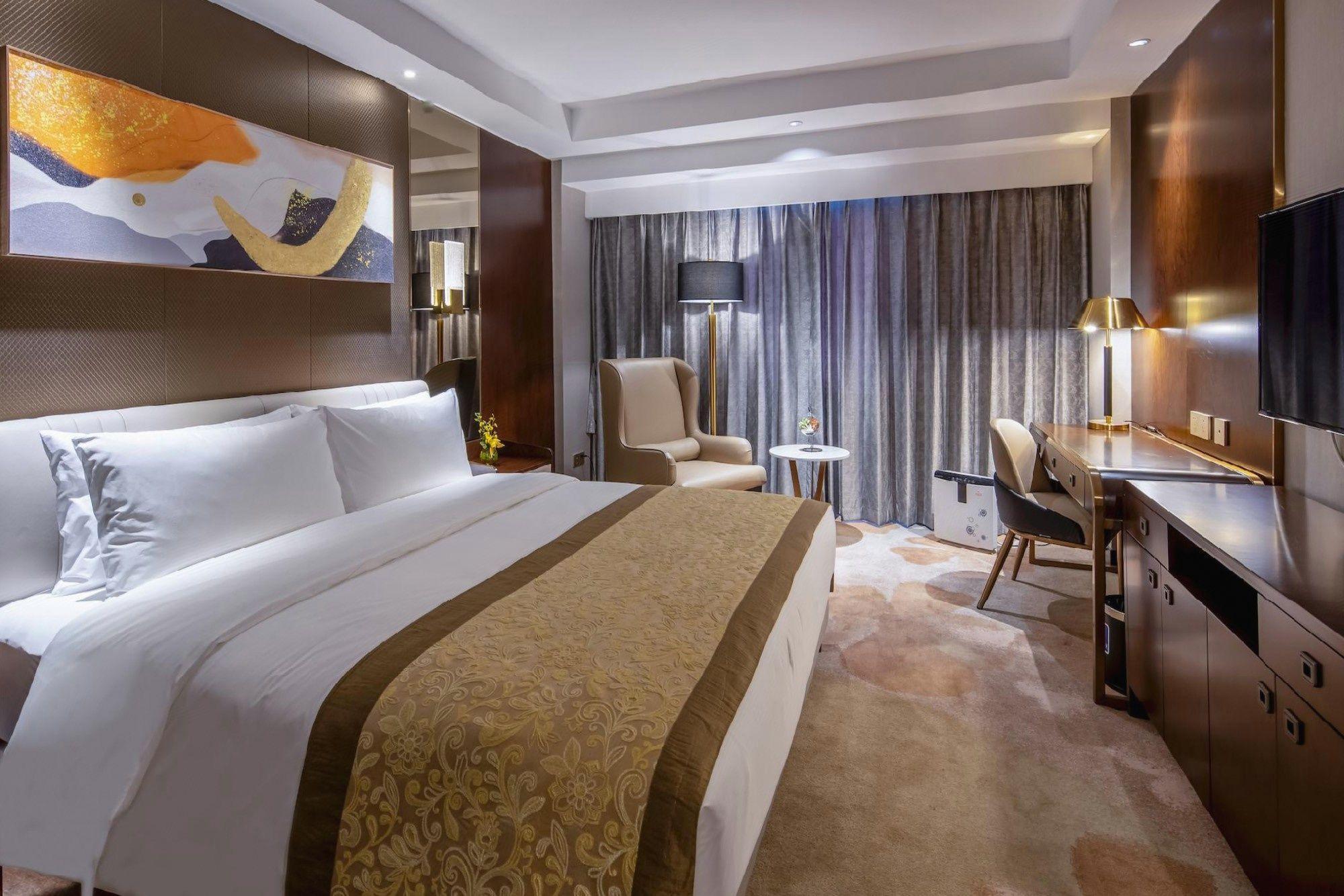 BUSINESS DOUBLE ROOM