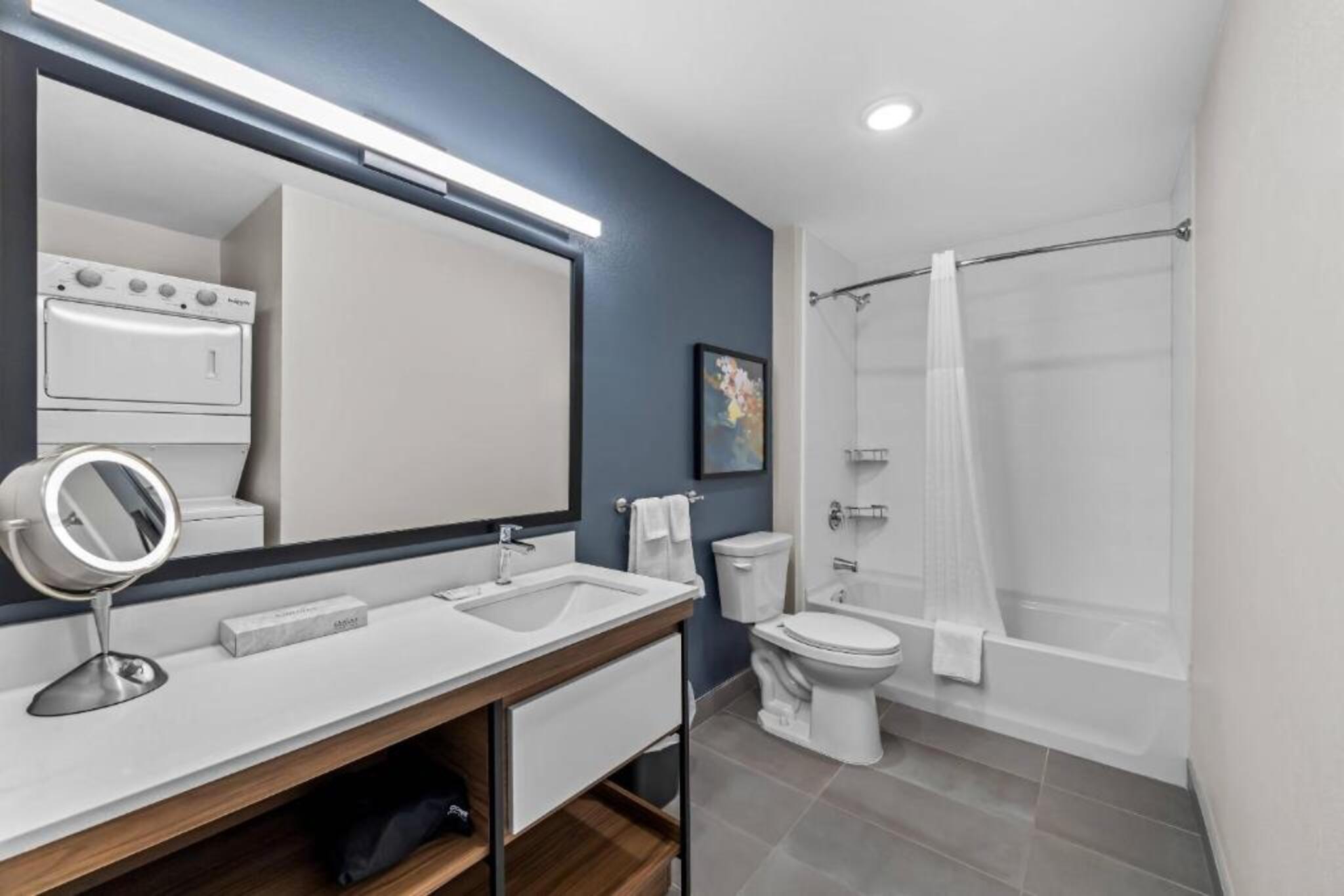 Everhome Suites Ontario Airport 37/39