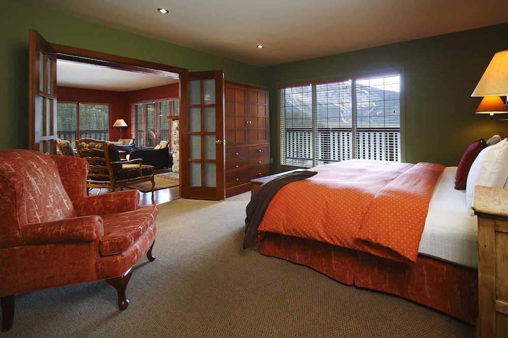 Emerald Lake Lodge 16/71
