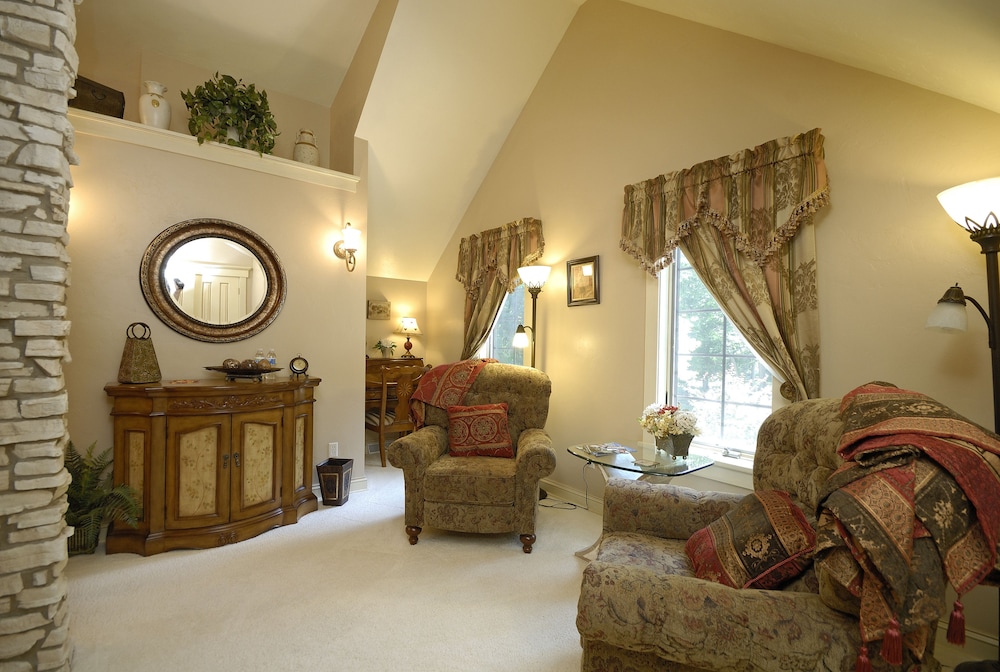 The Roost Bed and Breakfast 13/40