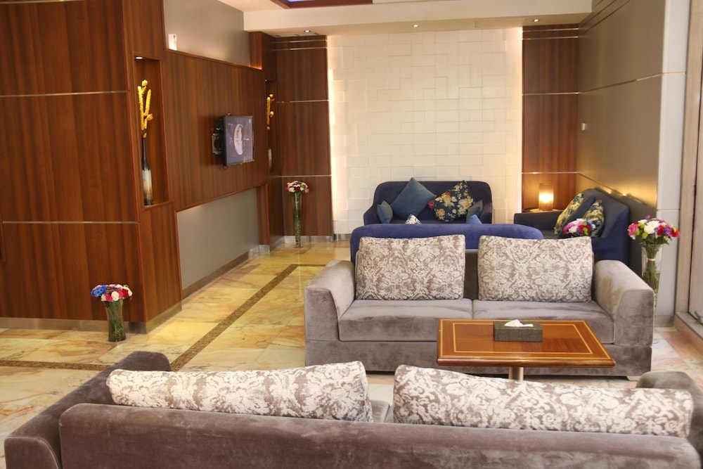 ALSLAM HOTEL SUITEs 27/40