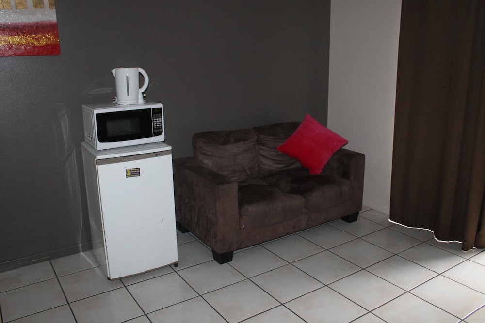 BOHEMIA RESORT CAIRNS 7/45