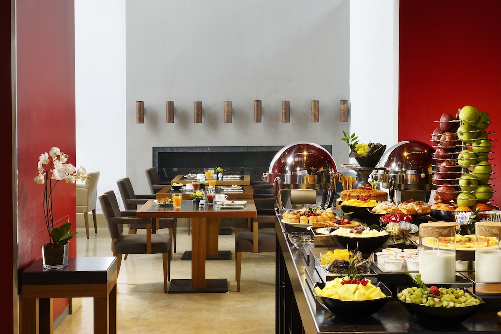 Milan Suite Hotel 49/62