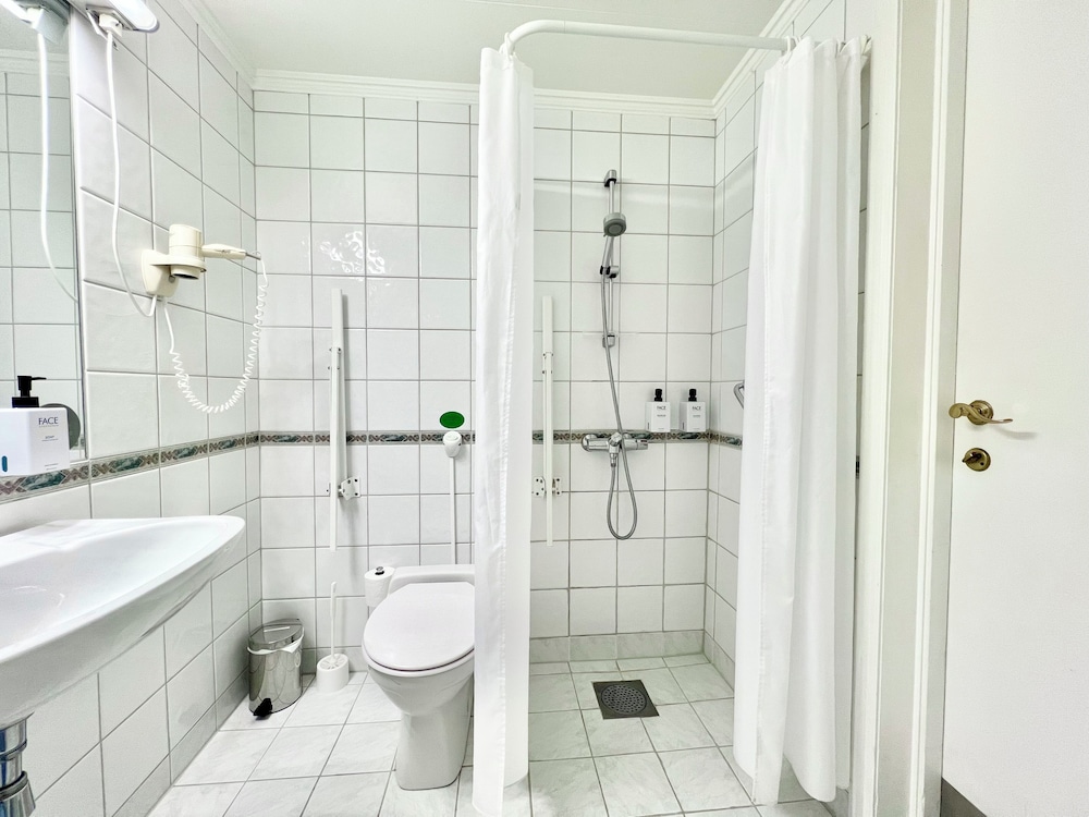 غرفة سوبيريور بسرير مزدوج لذوي الإعاقة، Havna Hotel & Sjobad 7/8