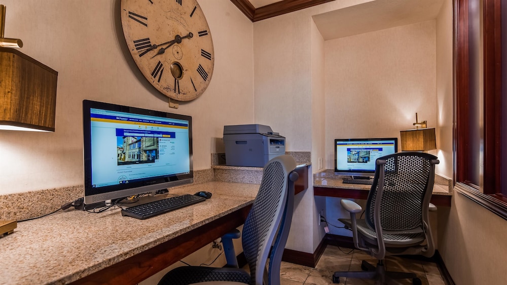 Best Western Plus Weston Inn 26/38