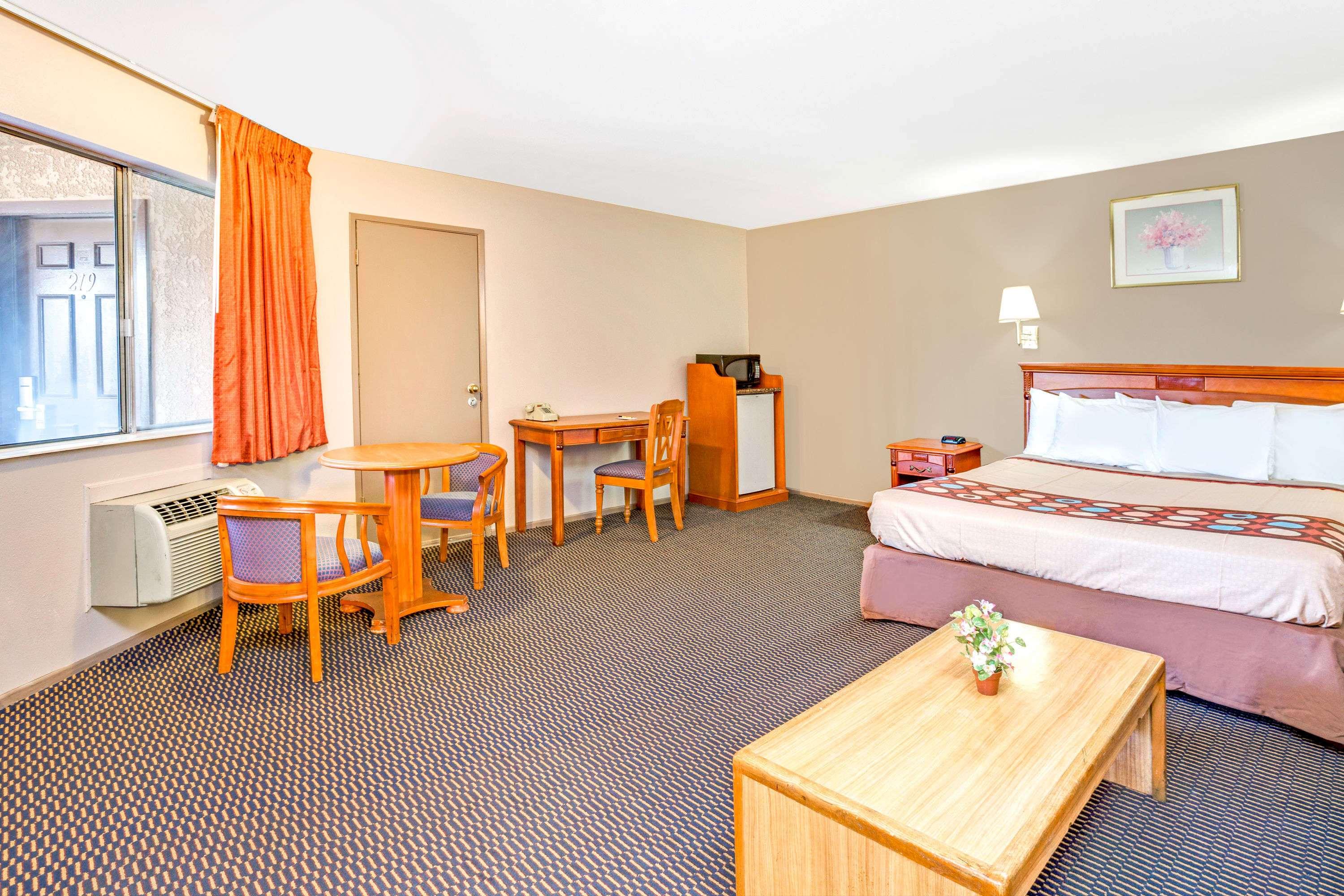 Super 8 by Wyndham Upland Ontario CA 7/17