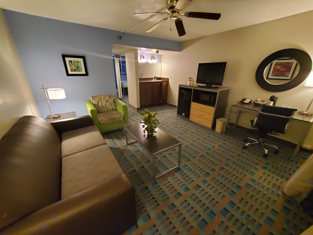 Studio6 Suites Amarillo, TX West Medical Center 27/45