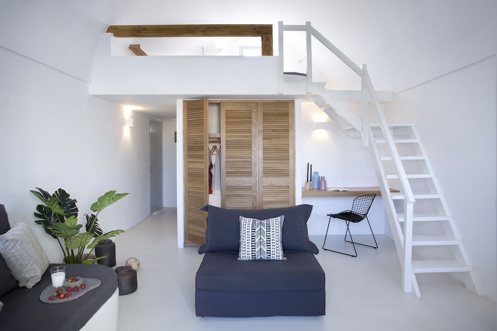 June Twenty Suites 35/50