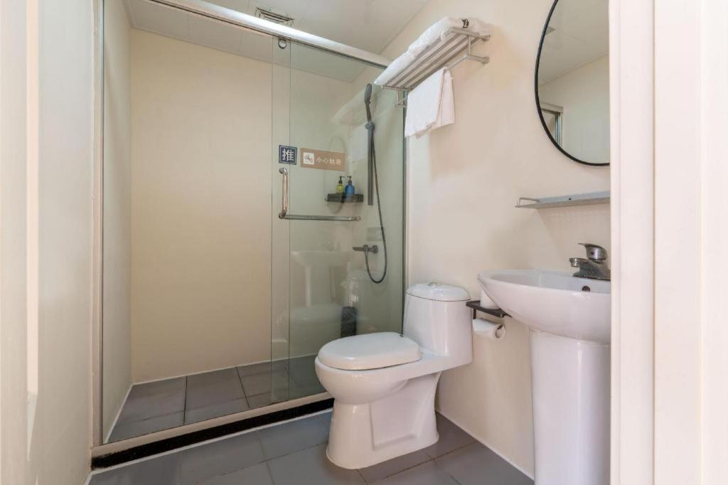 7 Days Inn (Beijing West Railway Station Maliandao) 40/48