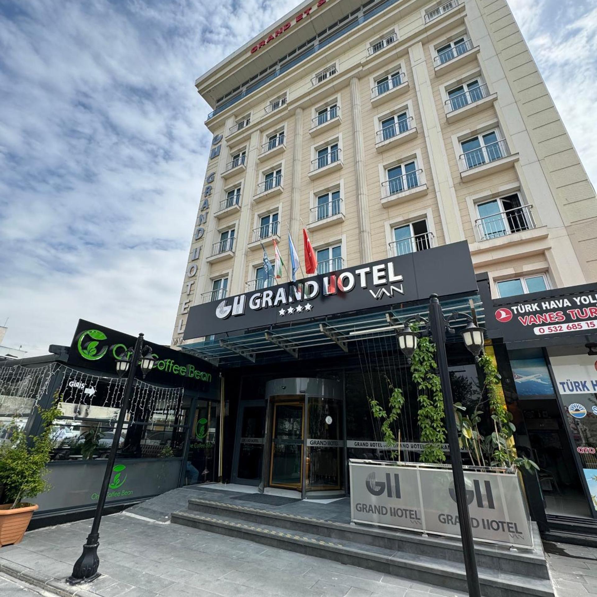 Grand Hotel Van 35/42