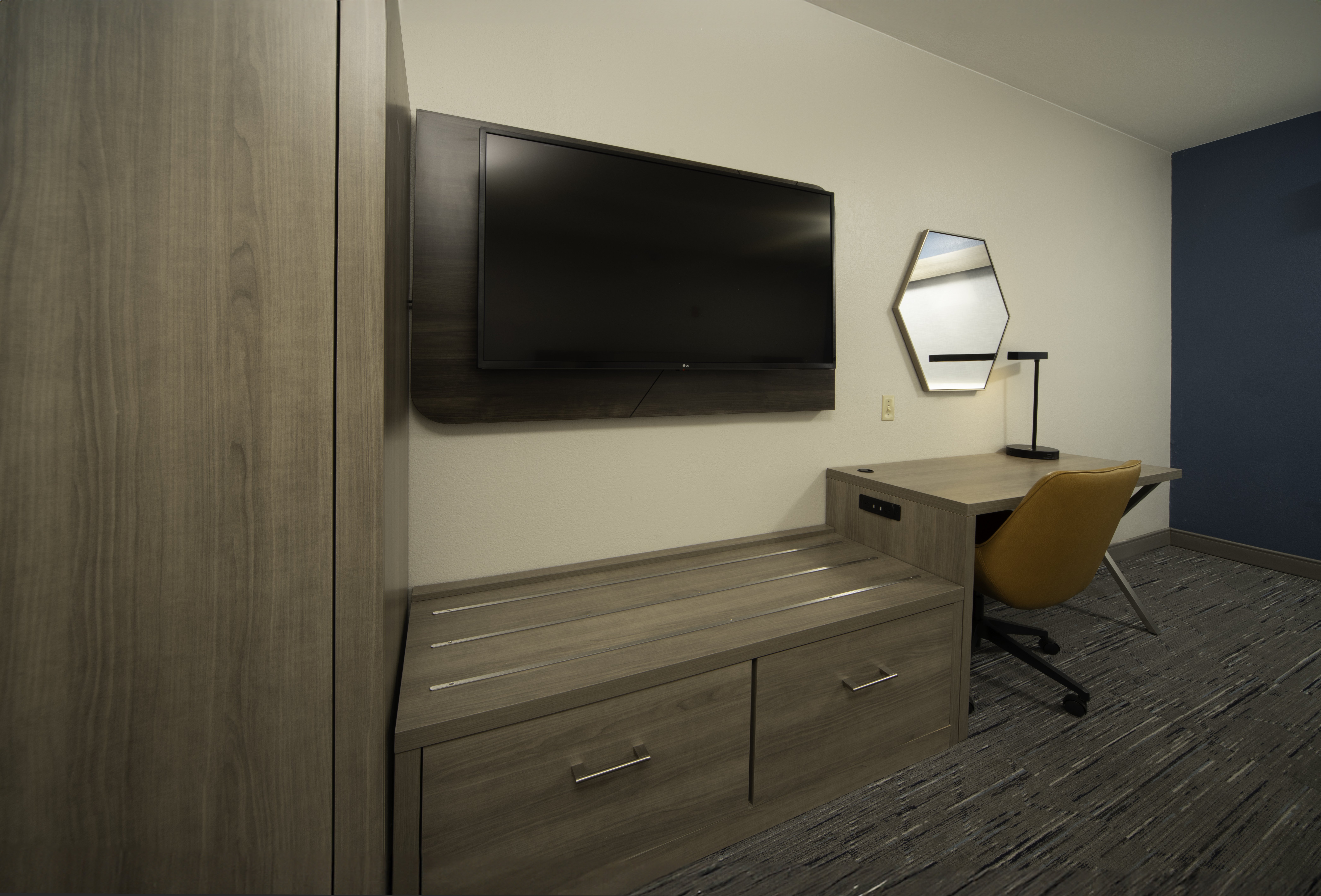 Holiday Inn Express Hotel Suites Canyon 59/67