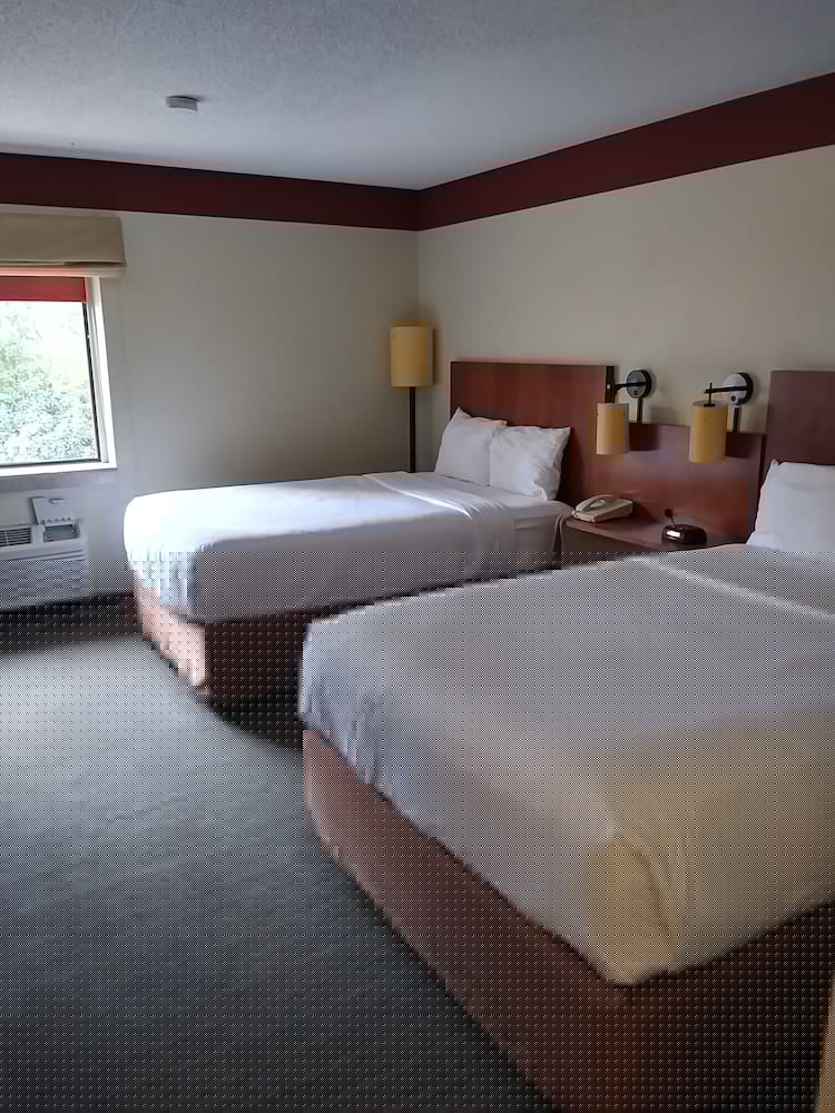 Travelodge by Wyndham Columbus State University 8/19
