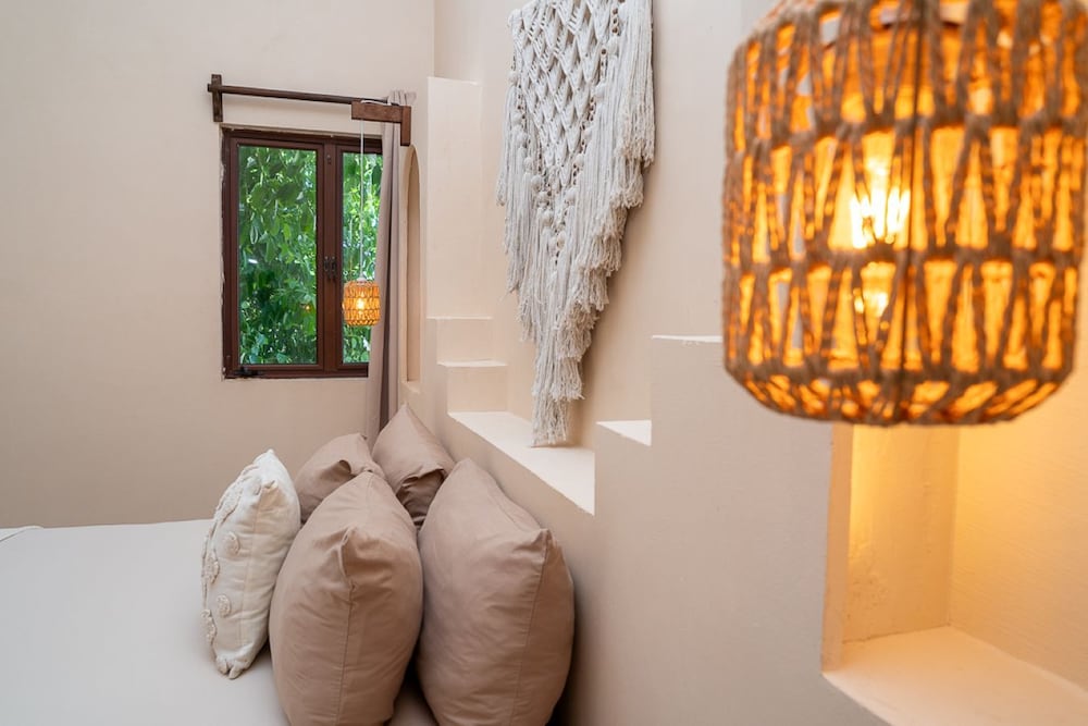 Enigmatic Boutique Hotel 17/44