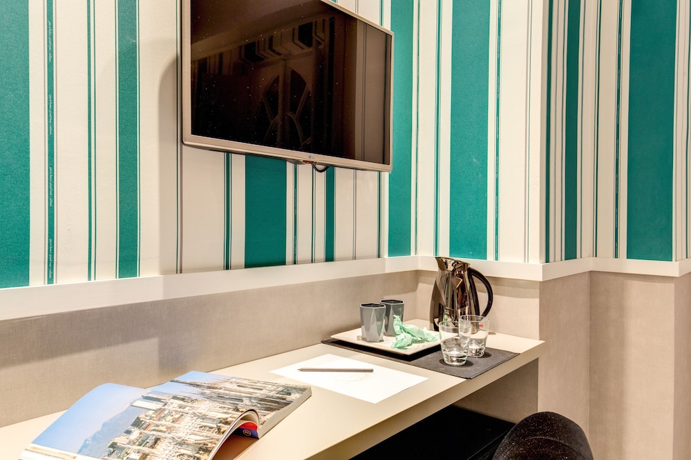 Grand Tour Roma Guest House 62/73